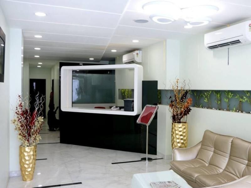 Townhouse Oak Hotel The Sudesh Rāipur Exterior foto